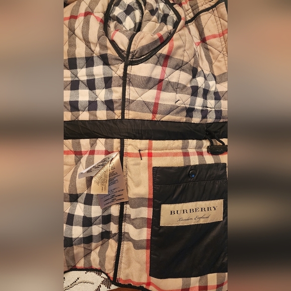 Burberry ,mens quilted jacket size 46, small - Picture 4 of 4